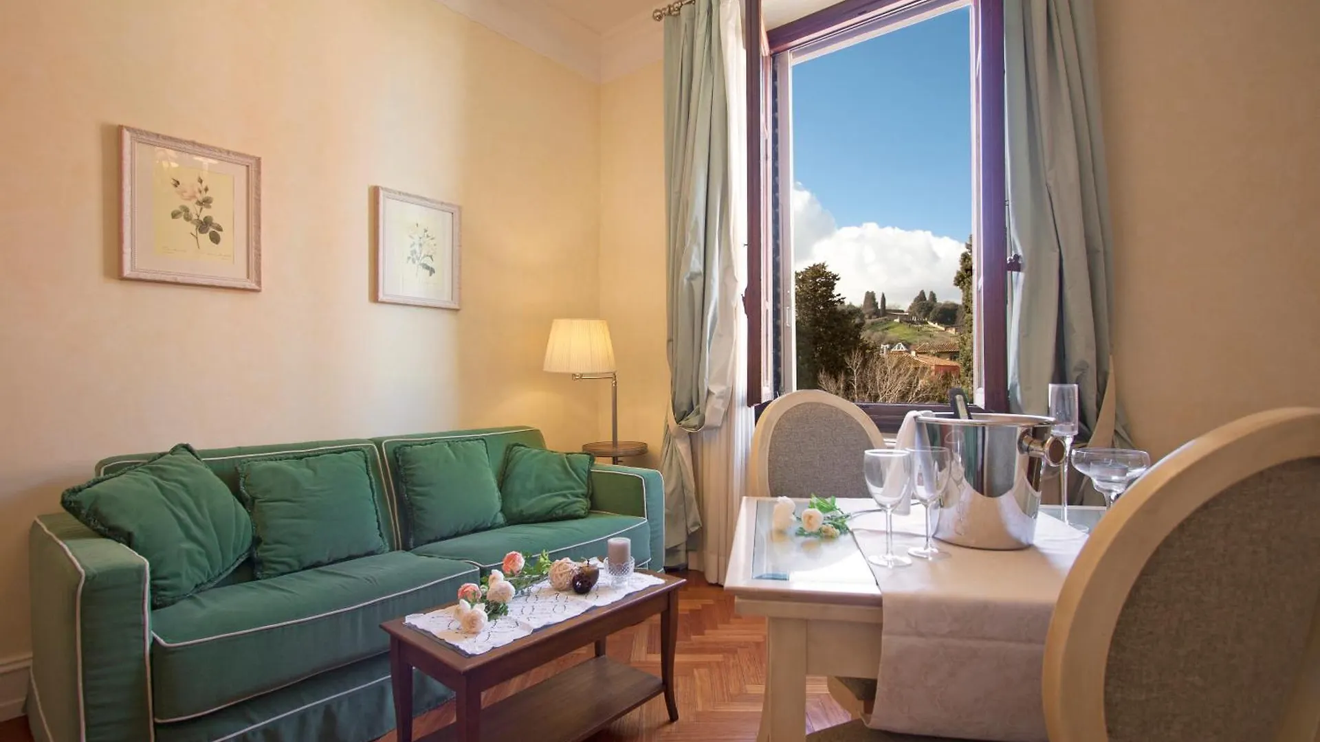Serristori Palace Residence Florença