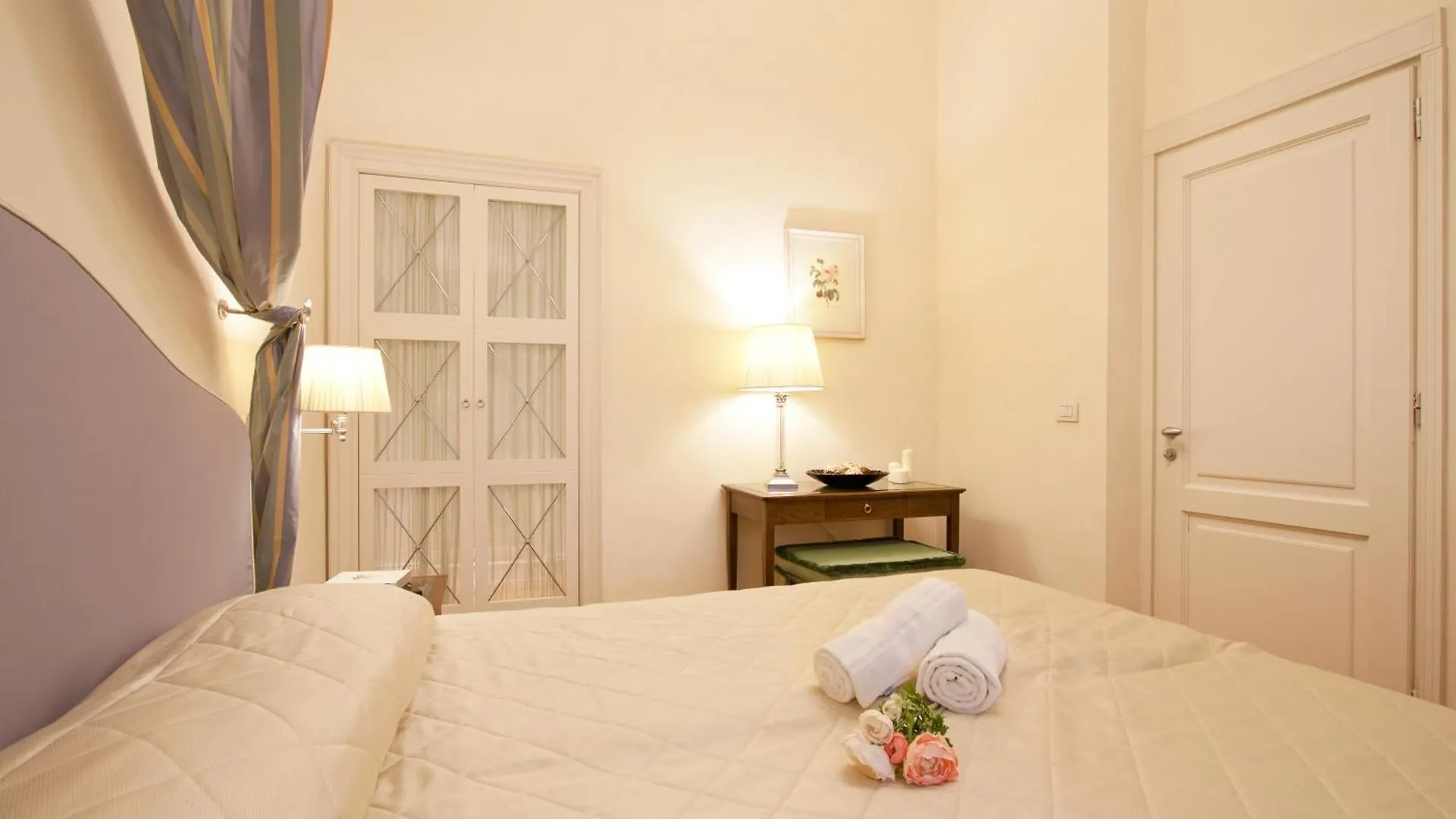 Serristori Palace Residence Florence