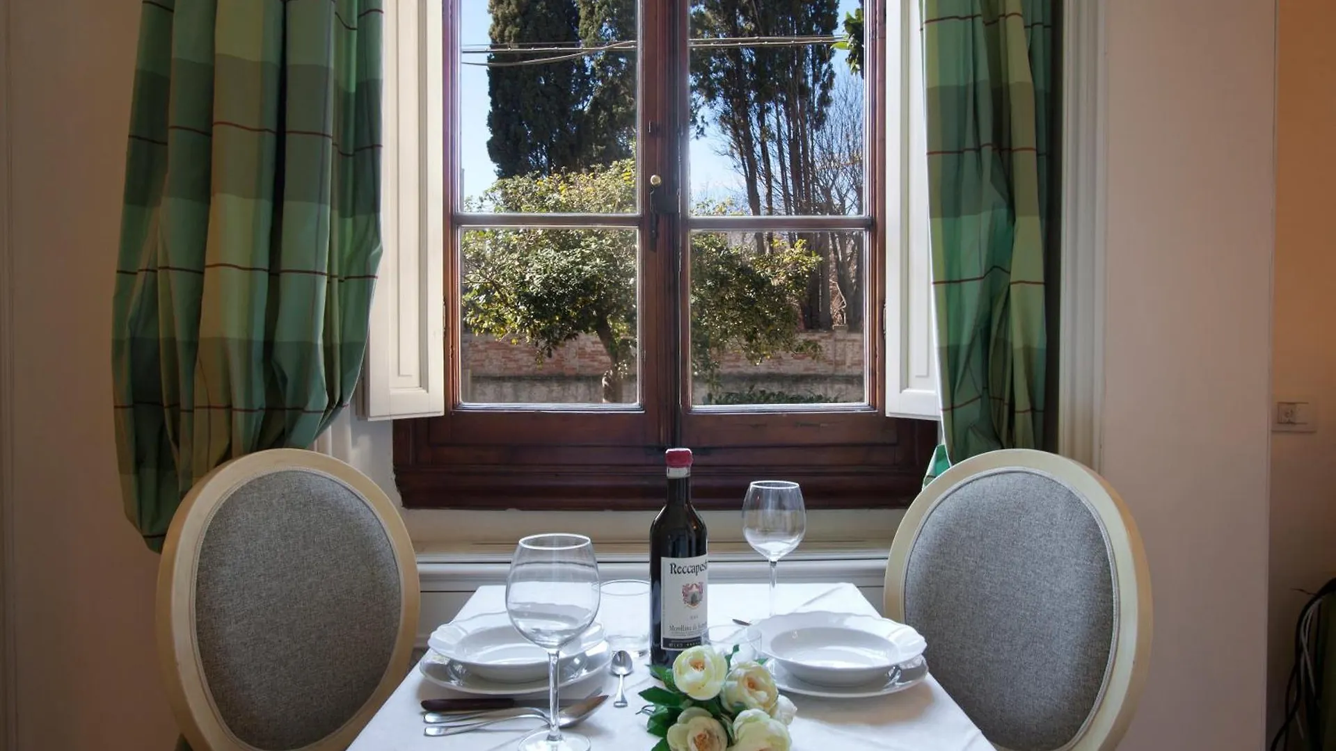 Serristori Palace Residence Florence Aparthotel
